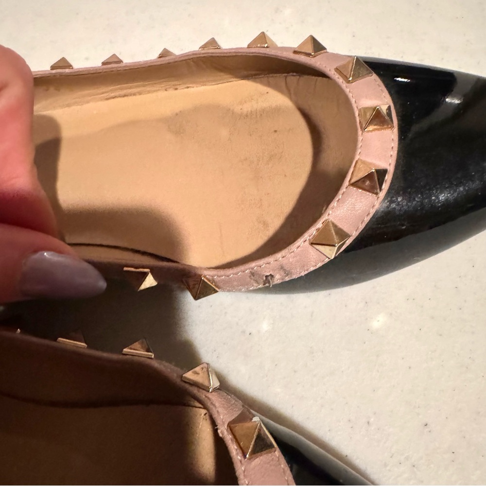 Valentino Garavani Rock Stud Patent Leather Pointed Toe Flats Black 38.5/8.5 - Picture 5 of 8